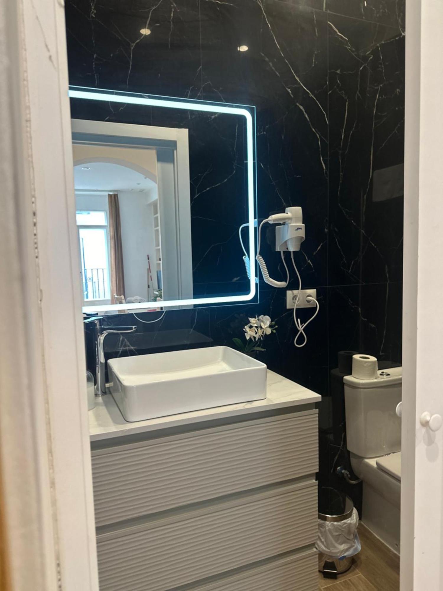 Apartament Piso Centro Madrid Infantas Zewnętrze zdjęcie